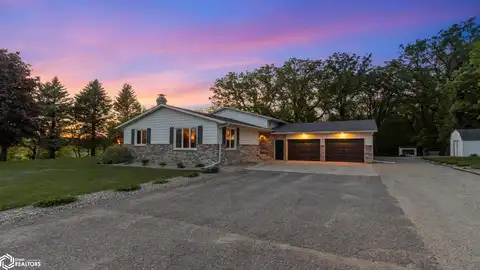 806 W Main St, Fertile, IA 50434