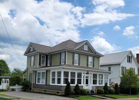 100 Barbour Street, Buckhannon, WV 26201