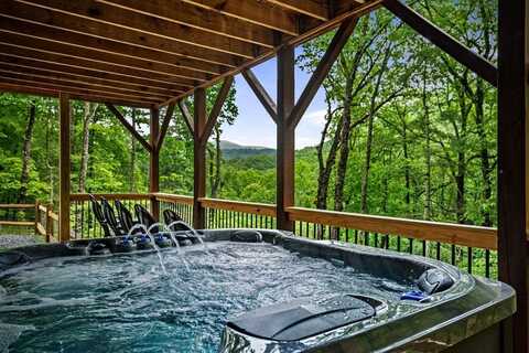 947 Mountain Oak Road, Ellijay, GA 30536
