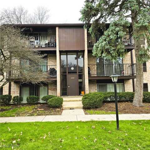 16480 Heather Lane, Middleburg Heights, OH 44130