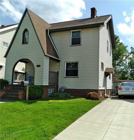 7603 Ridgefield Avenue, Parma, OH 44129