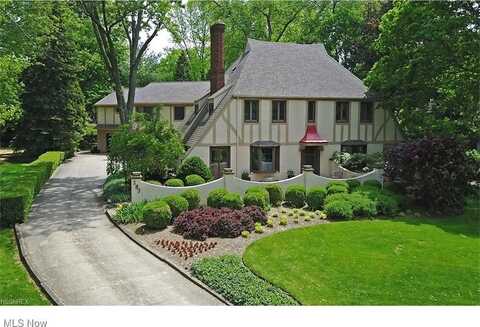 287 Overwood Road, Akron, OH 44313