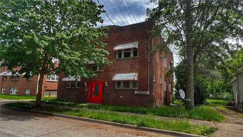 2265 12th Street SW, Akron, OH 44314