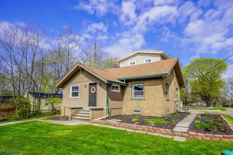 6319 Columbus Road NE, Louisville, OH 44641