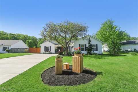 711 Sherwood Drive, Madison, OH 44057