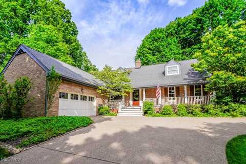 2758 Coventry Lane NW, Canton, OH 44708