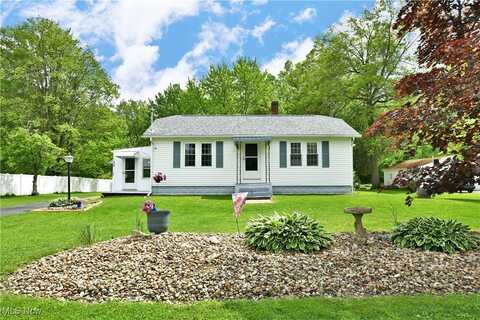 140 Raymond Avenue NW, Warren, OH 44483