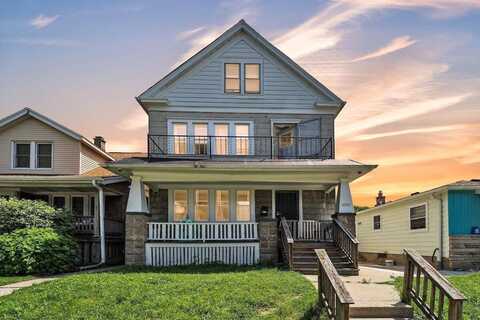 2936 South 9th Pl, Milwaukee, WI 53215