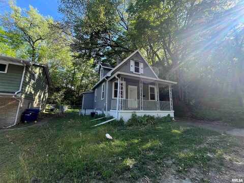 1935 12TH Avenue, Moline, IL 61265