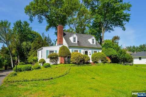 151 Godwin, Wyckoff, NJ 07481