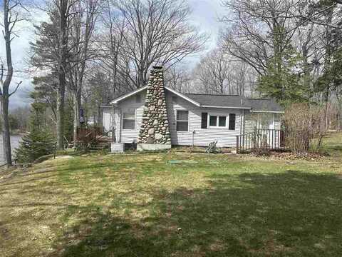 8226 Paradise, Carp Lake, MI 49718