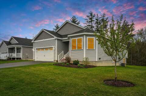28 Blackstone Drive, Raymond, NH 03077