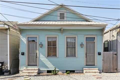 3979 S FRONT Street, New Orleans, LA 70115