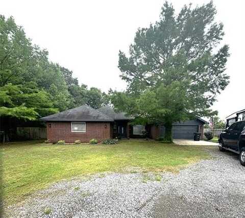 205 Ury, Caddo, OK 74729