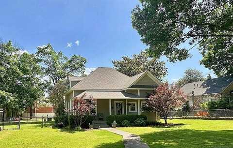 321 W Shawnee Street, Tahlequah, OK 74464