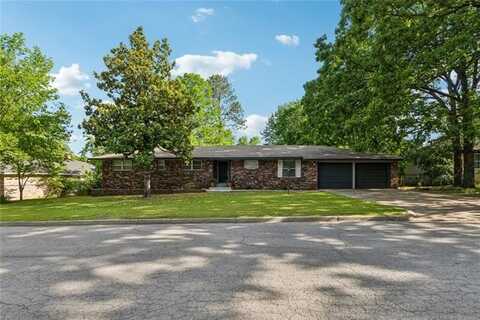 802 E Seneca Street, Tahlequah, OK 74464