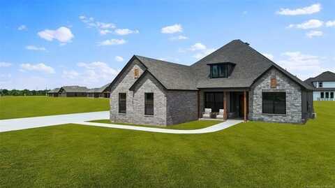 16321 E 101st Street North, Owasso, OK 74055