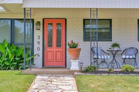 3904 Crescent Drive, De Cordova, TX 76049