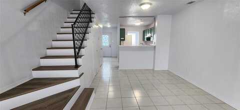 617 Carriagehouse Lane, Garland, TX 75040