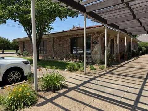 5204 N Village Creek Drive, Plano, TX 75093