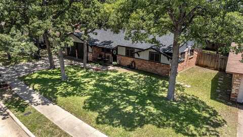 45 Coffee Tavern Road, Bedford, TX 76022
