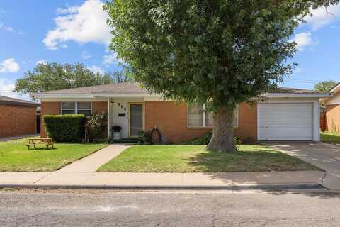 905 NW Ave. L, Andrews, TX 79714