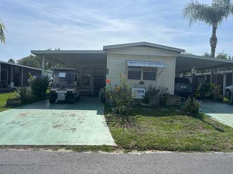 4852 Goldfinch Dr., Zephyrhills, FL 33541