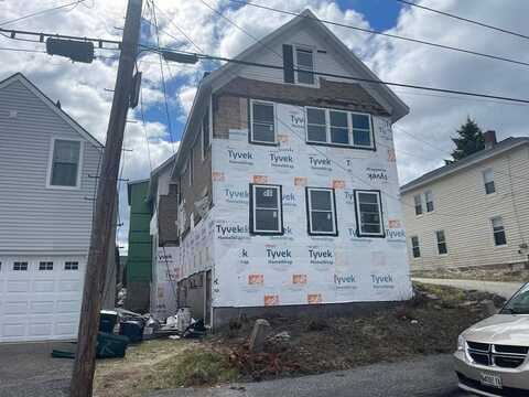 7 Oak St., Biddeford, ME 04005
