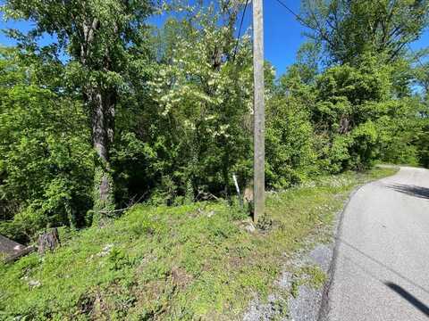 000 Lee Branch Road, Kanawha Falls, WV 25115