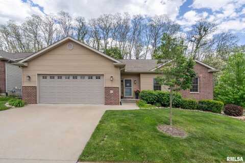11 MUSKET Court, Le Claire, IA 52753