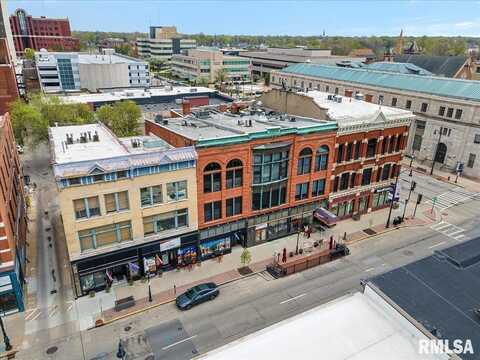 226 S 6TH Street, Springfield, IL 62701