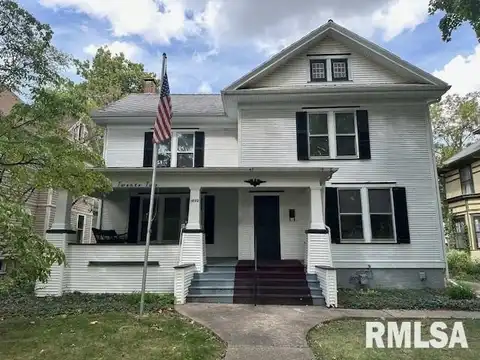 1022 W COLLEGE Avenue, Jacksonville, IL 62650