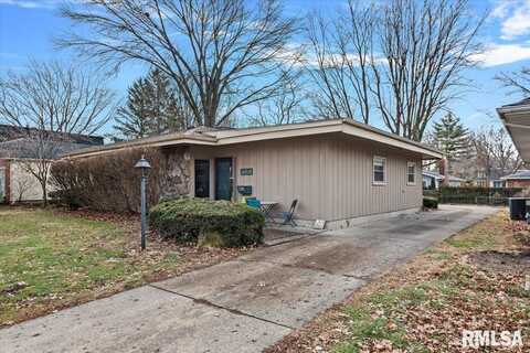 136 PINEHURST Drive, Springfield, IL 62704