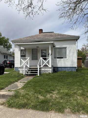 708 W LAFAYETTE Avenue, Jacksonville, IL 62650