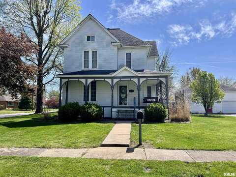 102 W LORTON Street, Roodhouse, IL 62082