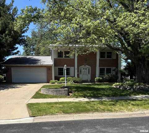 707 YORKSHIRE Court, Washington, IL 61571