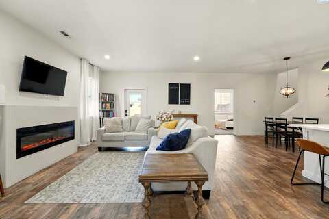 1077 S Cedar St., Kennewick, WA 99337