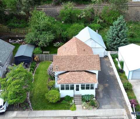 419 W A Ave, Colfax, WA 99111