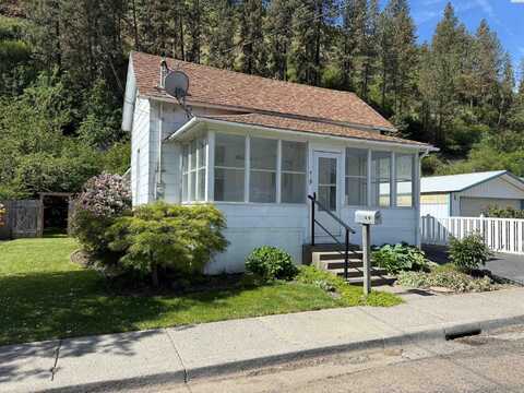 419 W A Ave, Colfax, WA 99111
