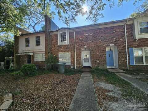 6303 Harvard Ct, Pensacola, FL 32504