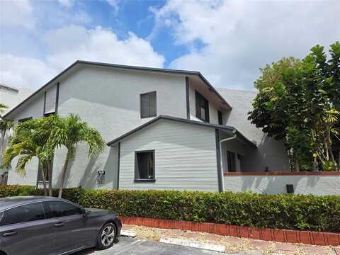817 SE 12th Ct, Fort Lauderdale, FL 33316