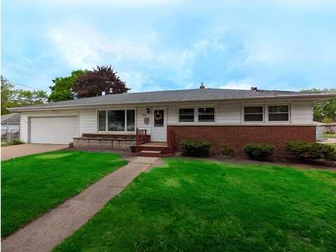 2113 N RACINE Street, APPLETON, WI 54911