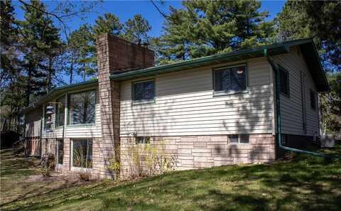 411 Bay Avenue, Spooner, WI 54801