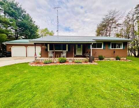 4746 BLACK RIVER Road, Croswell, MI 48422