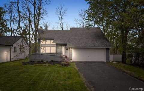 1450 Beachland Boulevard, Waterford, MI 48328