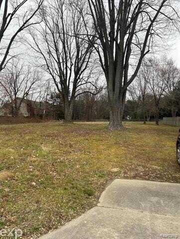 37580 HAYES Road, Clinton Township, MI 48038