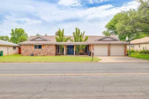 3213 Sunset Dr, San Angelo, TX 76904