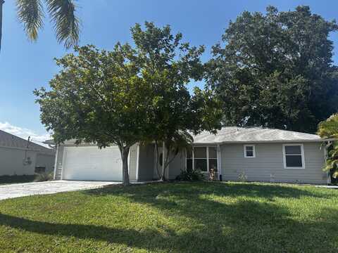 1433 SW San Esteban Avenue, Port Saint Lucie, FL 34953