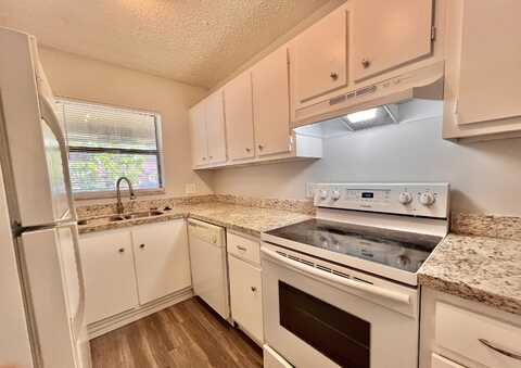 480 Glenwood Drive, West Palm Beach, FL 33415