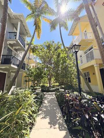 110 W Coda Circle, Delray Beach, FL 33444